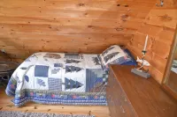 BUCK FALLS LOG CABIN, 5 bedroom Chalet RETREAT between Highlands and Franklin NC - 샬레 호텔