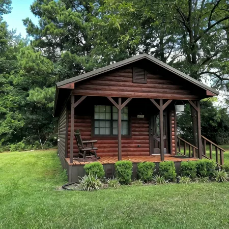 Fox Run Cabin with WiFi Right on 130 Mile Hike-Bike and Equestrian Trail.