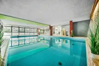 Sauerland Alpin Hotel - Pools