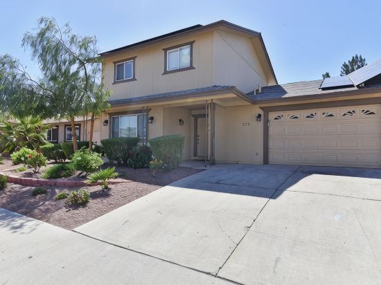 Backyard Oasis, heated pool/spa, bbq, cov pergola, away from dwtn noise
