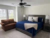 Auburn Getaway Home- Close to Campus!  Sleeps 8, Family-Friendly. - con encanto