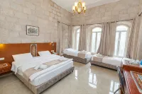 Azzahra Boutique Hotel & Restaurant - Jerusalem - Bathtub