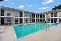 Motel 6 Bryan, TX - University Area - acceptant les animaux