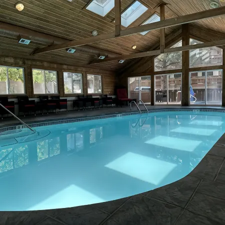 Estes Mountain Inn