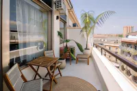 Taga Suites - Homestays