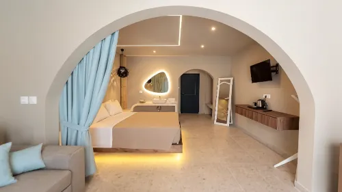 Fantasy Hotel - ที่มีสระว่ายน้ำ