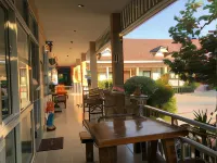 Suksopha Resort - 2-Star