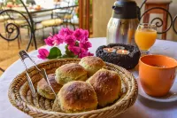 The Colonial Guest House - breakfast