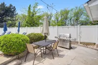 6Br Beach Oasis & Poolside Getaway w/ Game Room & Private Beach Access in Ppb - 3-Star