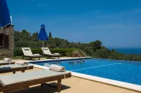 Villa with Private Pool and Beautiful Aegean Sea Views - Vila