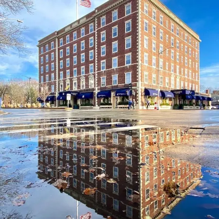 Hawthorne Hotel