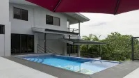 6Br Luxury Contemporary Villa • Private Pool • Game Room • Quiet Setting - Villas