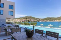 Marinus Beach Hotel - Pet friendly