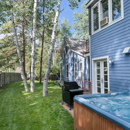 MODERN Monet Blue Aspen Victorian Whole House In Town,  with Private Hot Tub!