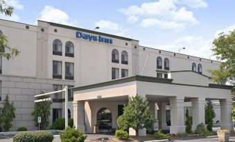 Days Inn by Wyndham Reading Wyomissing