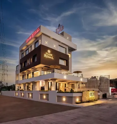 Grand Regal Các khách sạn gần Adarsh group kadegaon
