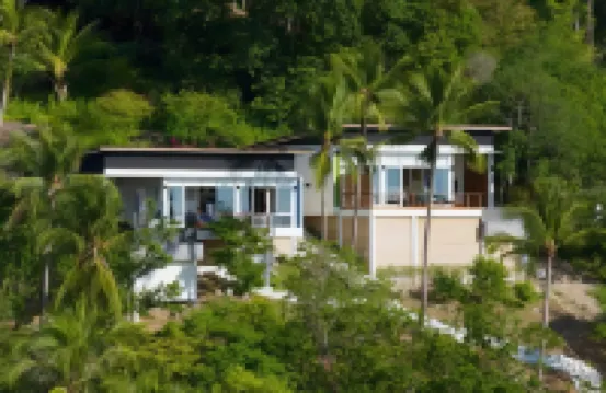 Overthemoon Luxury Pool Villas