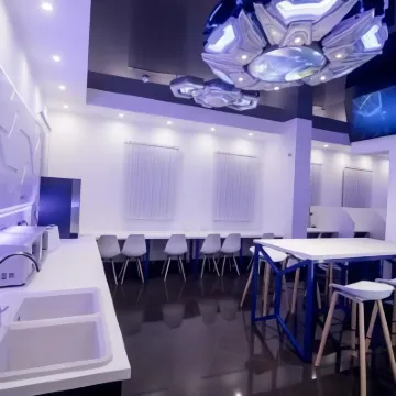 Capsule Elisa Space Club Hostel فنادق في 