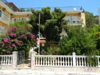 Logaras Apartments Отели в г. Sami