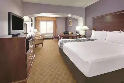La Quinta Inn & Suites by Wyndham Corsicana Hotel in zona Corsicana