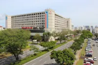 Switz Paradise Hotel - 5 Minute Walk to Centre Point and 10 Minute Walk to Waterfront-