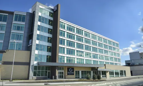 The Grand Winnipeg Airport Hotel by Lakeview