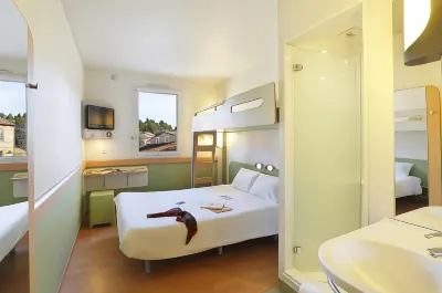 First Inn Hotel Hotel a Rustrel