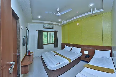 Hotel Jain Residency