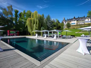 Popular Scenic Hotels in Savoie