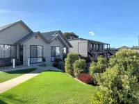 Apollo Bay Waterfront Motor Inn - 4-Star