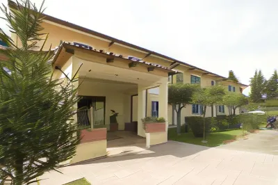 Hotel Quadrifoglio by Mancini Hotel berhampiran Parrocchia Beato Giovanni XXIII