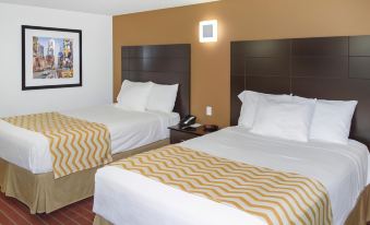 Travelodge by Wyndham Manhasset