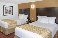 Travelodge by Wyndham Manhasset Hotels in North Hempstead
