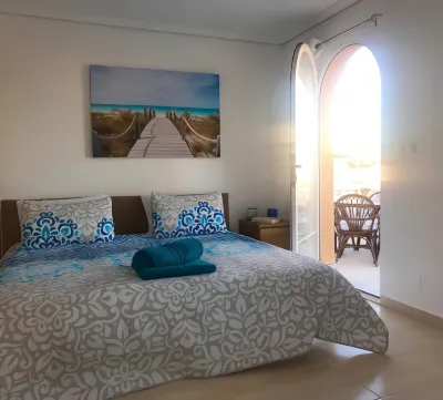 4 Bed 3 Bath Villa Sleeps 8, Pool Wifi Tv Close to Beach Restaurants and Shops Hotel di 