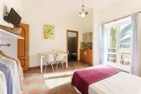 Le Grand Bleu - Gioia Apartments Hotels near Il Ciracciolo