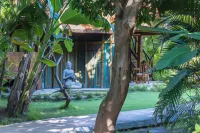 Hotel Pondok Sari Beach & Spa Resort Hotel in zona West Bali Explorer