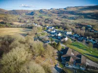 Suite 9 - Sleeping Giant Hotel - PEN Y CAE Inn Hotels in Glyn Tarell