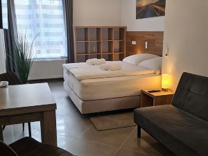 WellandHome Aalen - 6 Rooms