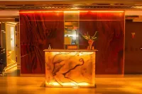 Hotel Razmoni Isha Kha International - bar