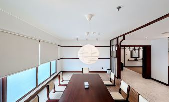Youre.at - Grand Setiabudi Apartment