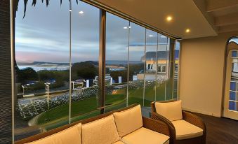 Manor on the Bay
