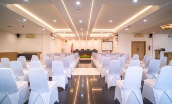 Grand Tryas Hotel