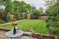 The Lansdowne Guest House Hotels near Upper Slaughter