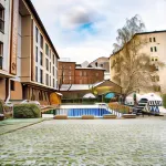 Pey Resort Hotels in Rialp