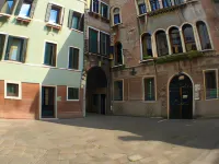 Maison d'Ax Venice Center Hotels in Venice