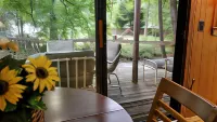 Cozy Creek Cottages Hotels in Maggie Valley