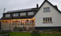 Three Horseshoes Country Inn Hotels in 