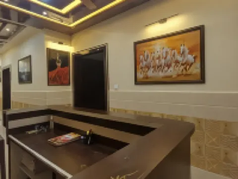 โฮเต็ลปรากาติพาเลซ โรงแรมในมธุระ