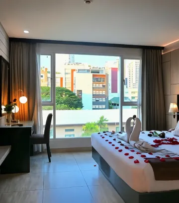 ห้องดีลักซ์เชื่อมต่อกันสองห้อง