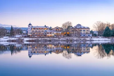 Hotel Weisser Bär فنادق في مولهايم